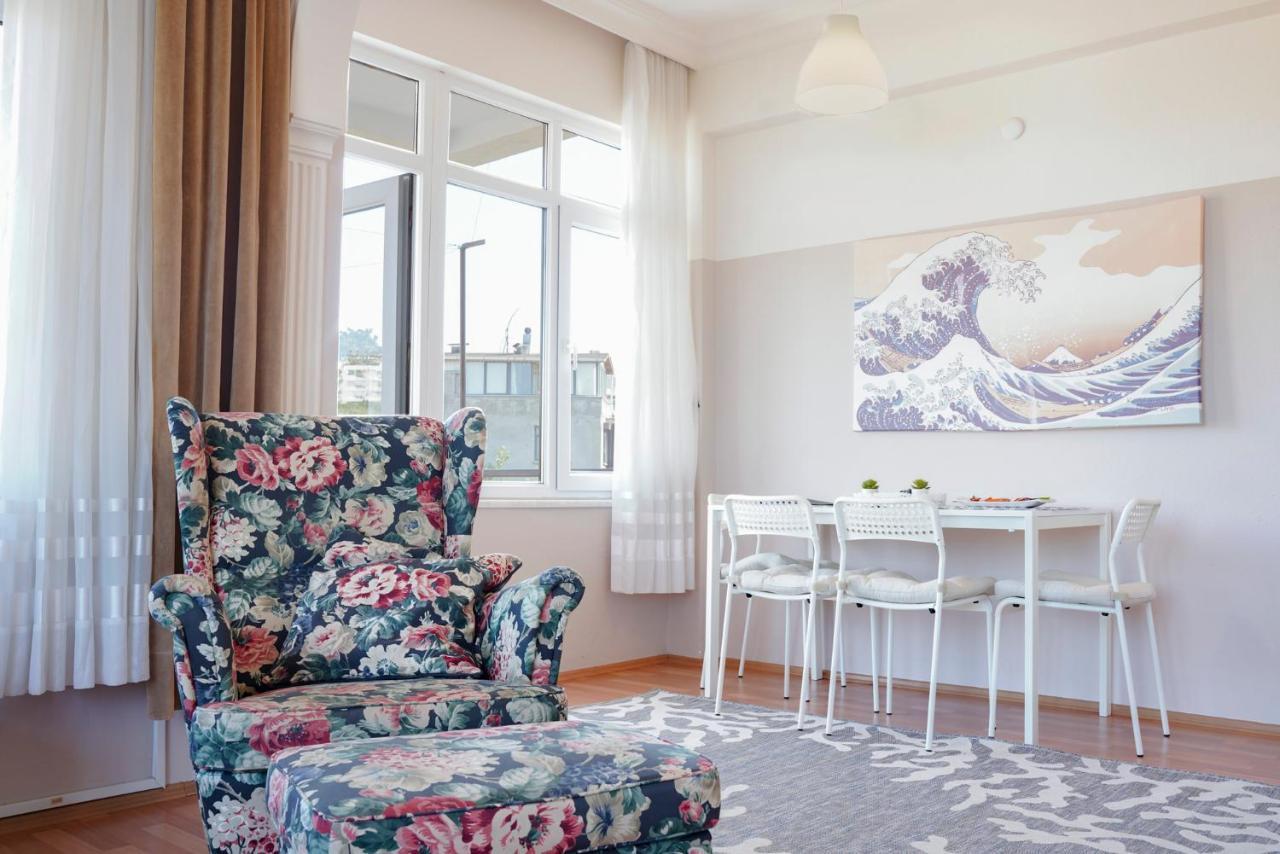 Mavi Avlu - Old Town Apartments Анталия Екстериор снимка