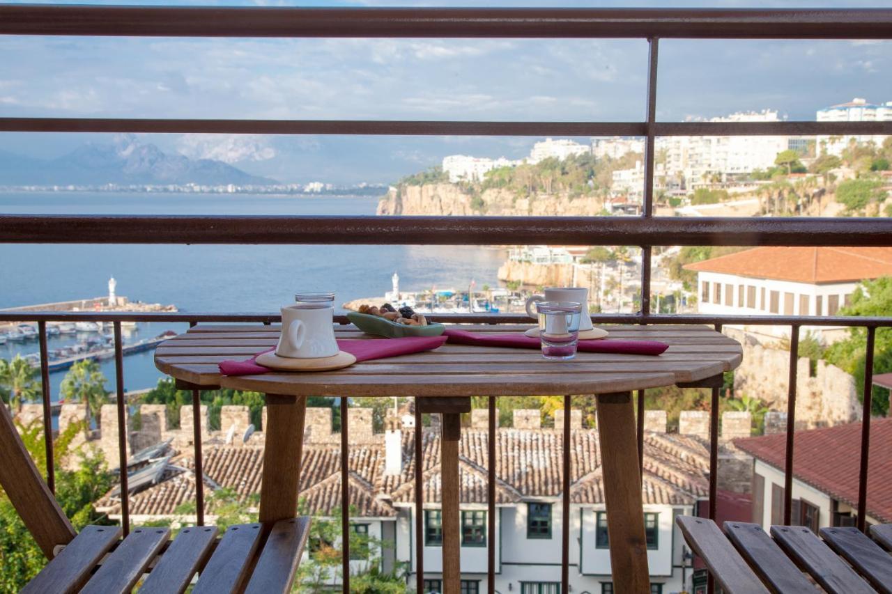 Mavi Avlu - Old Town Apartments Анталия Екстериор снимка