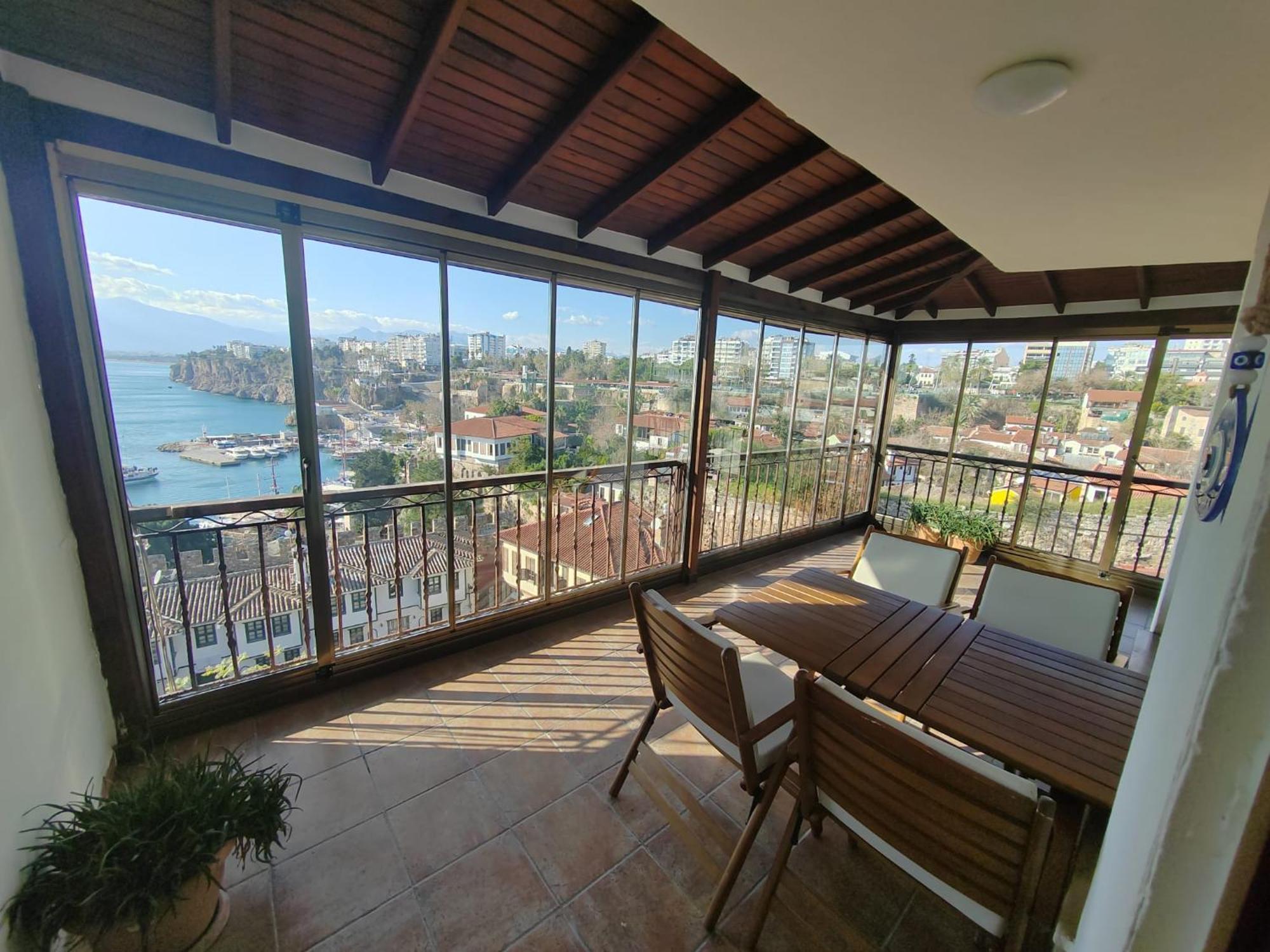 Mavi Avlu - Old Town Apartments Анталия Екстериор снимка
