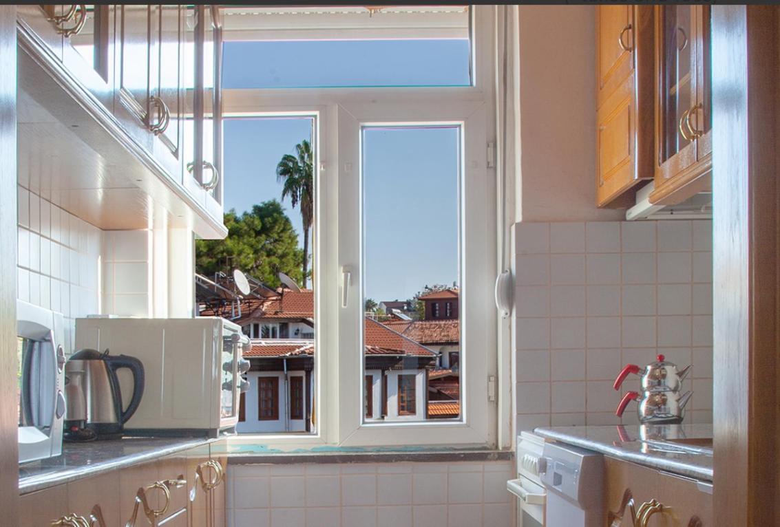 Mavi Avlu - Old Town Apartments Анталия Екстериор снимка